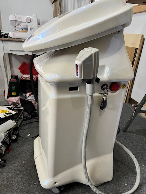 DEKAフィシオフラッシュ4A　中古脱毛機60万円