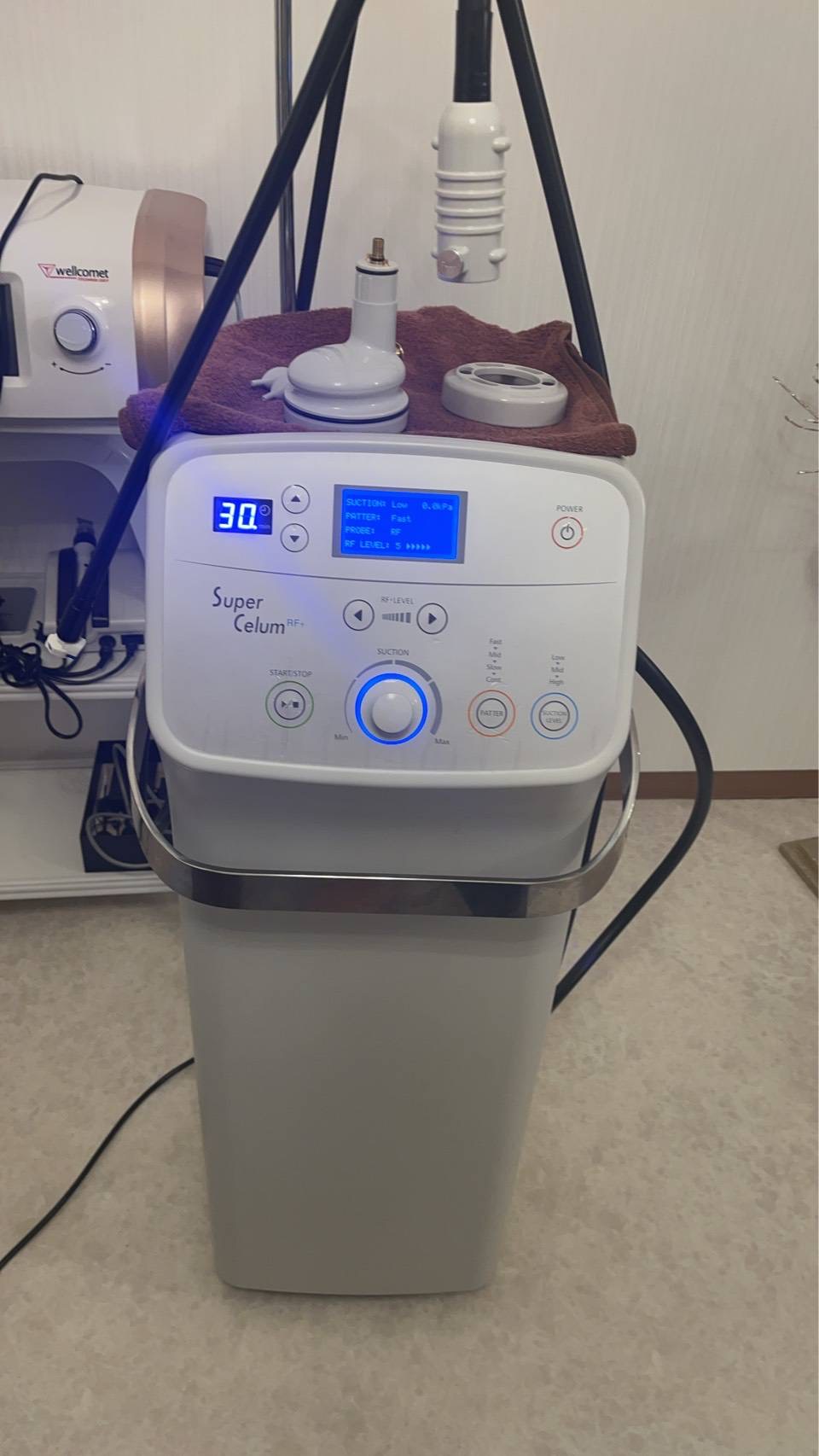 スーパーセルム RFプラス 3機能（ローラー+吸引+RF ）中古痩身機